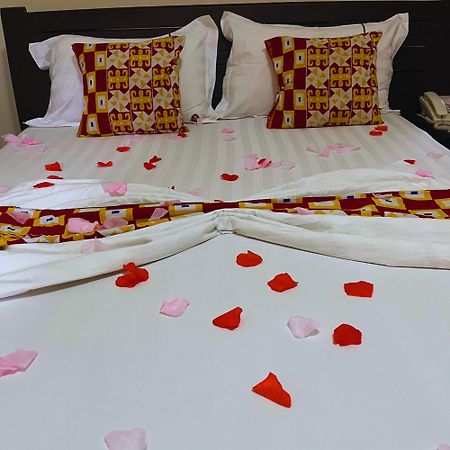 Cypa Hotel อาบีจาน ภายนอก รูปภาพ