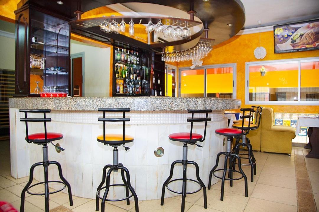 Cypa Hotel อาบีจาน ภายนอก รูปภาพ