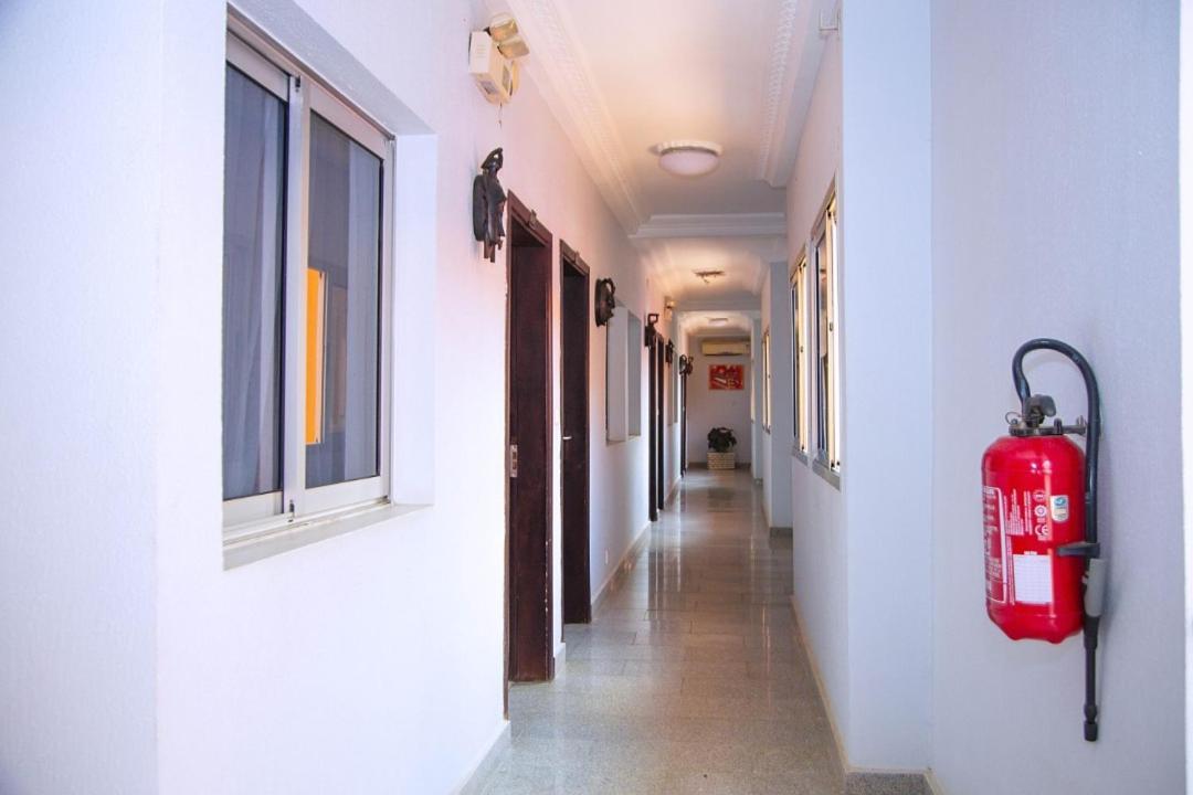 Cypa Hotel อาบีจาน ภายนอก รูปภาพ