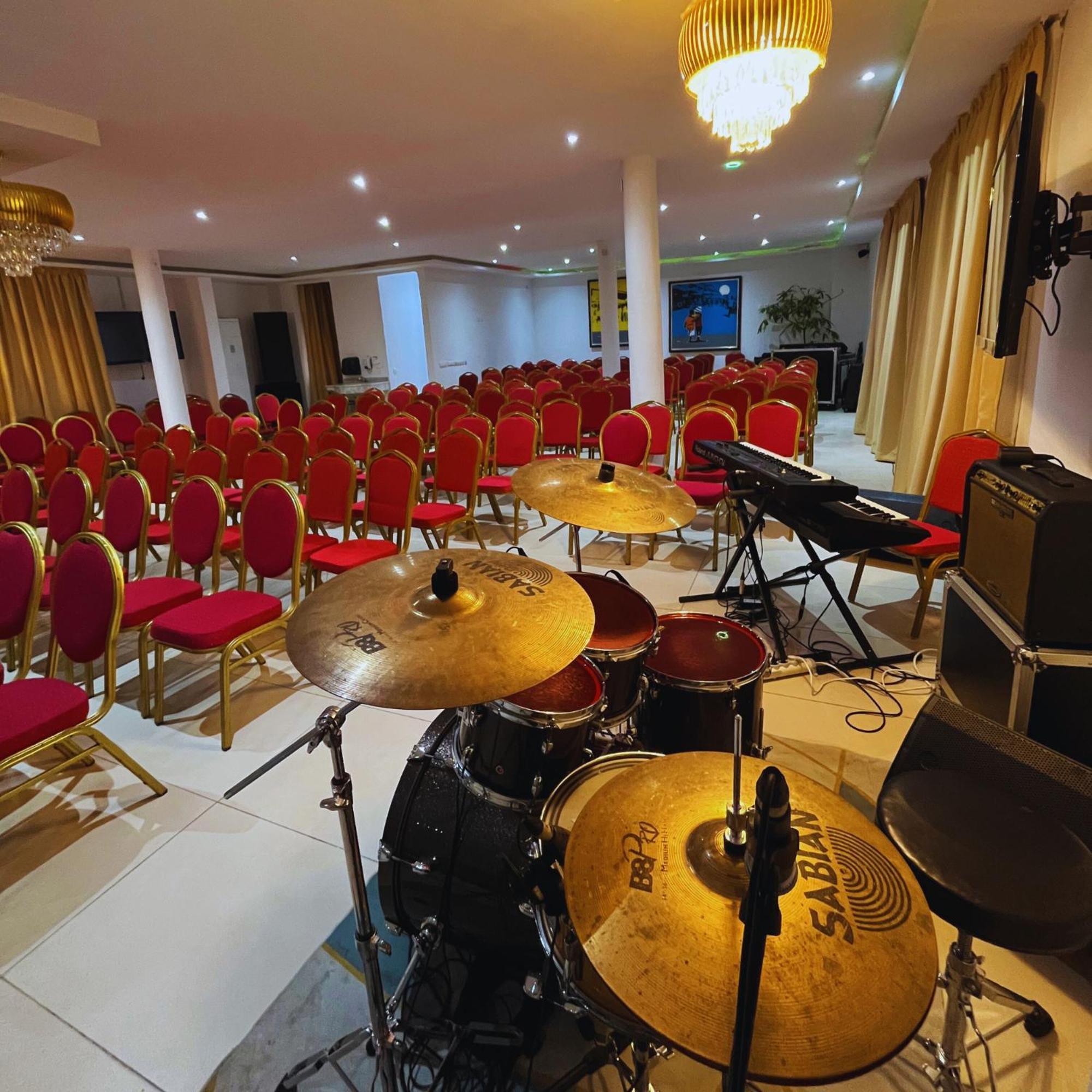 Cypa Hotel อาบีจาน ภายนอก รูปภาพ