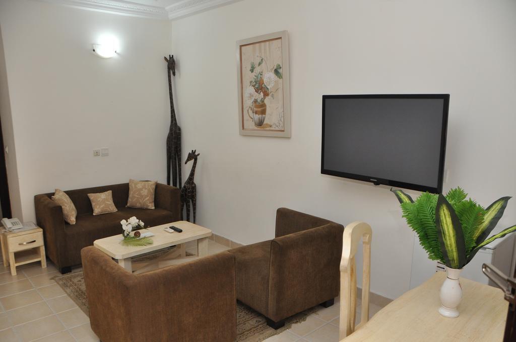 Cypa Hotel อาบีจาน ภายนอก รูปภาพ