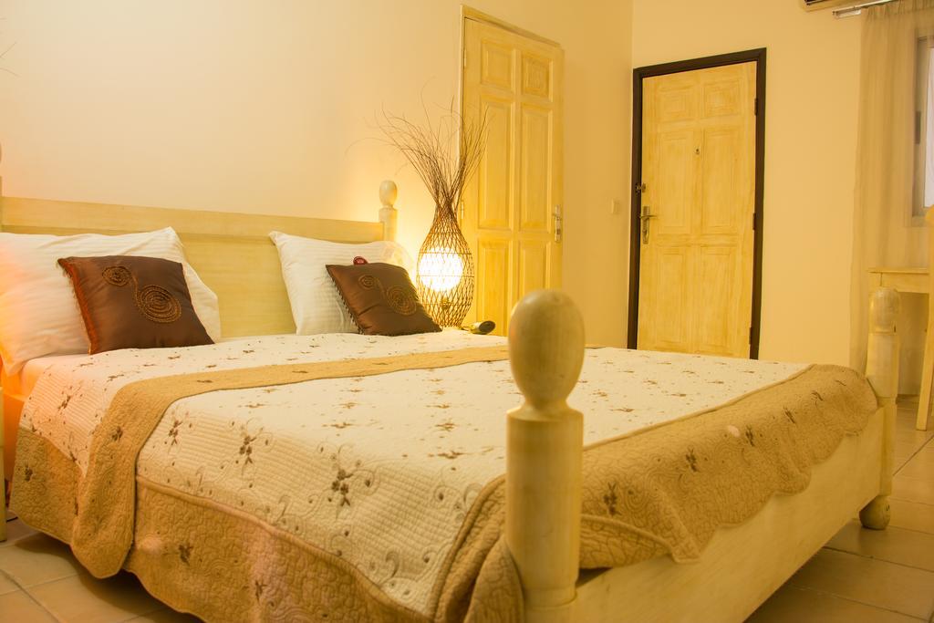 Cypa Hotel อาบีจาน ภายนอก รูปภาพ